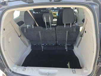 2022 Chrysler Voyager LX 121.6" WB - miniatura 15