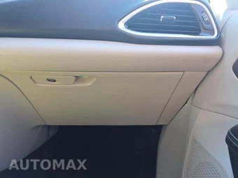 2022 Chrysler Voyager LX 121.6" WB - miniatura 20