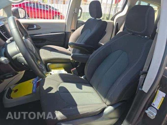 2022 Chrysler Voyager LX 121.6" WB - miniatura 6