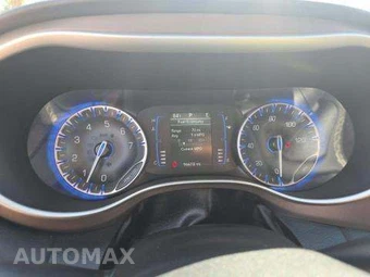 2022 Chrysler Voyager LX 121.6" WB - miniatura 9