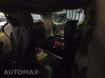 2022 Chrysler Voyager LX 121.6" WB - miniatura 14