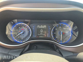 2022 Chrysler Voyager LX 121.6" WB - miniatura 18
