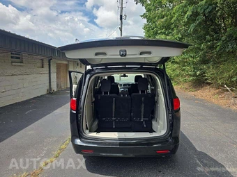 2022 Chrysler Voyager LX 121.6" WB - miniatura 15