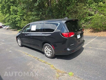 2022 Chrysler Voyager LX 121.6" WB - miniatura 2