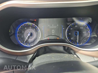 2022 Chrysler Voyager LX 121.6" WB - miniatura 9