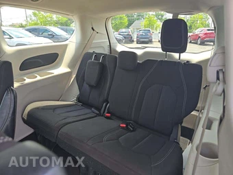 2022 Chrysler Voyager LX 121.6" WB - miniatura 11