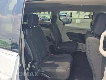 2022 Chrysler Voyager LX 121.6" WB - miniatura 14
