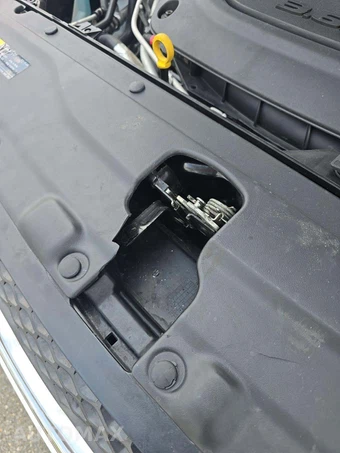 2022 Chrysler Voyager LX 121.6" WB - miniatura 20