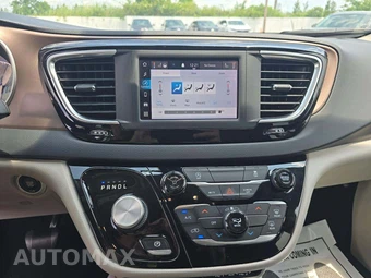 2022 Chrysler Voyager LX 121.6" WB - miniatura 7
