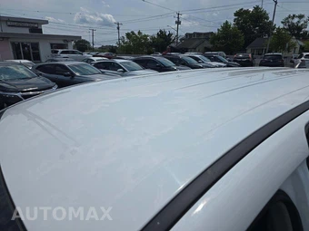 2022 Chrysler Voyager LX 121.6" WB - miniatura 9