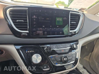 2022 Chrysler Voyager LX 121.6" WB - miniatura 10
