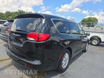 2022 Chrysler Voyager LX 121.6" WB - miniatura 3