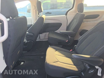 2022 Chrysler Voyager LX 121.6" WB - miniatura 13
