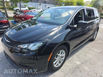 2022 Chrysler Voyager LX 121.6" WB