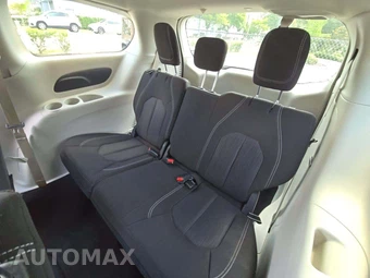 2022 Chrysler Voyager LX 121.6" WB - miniatura 14