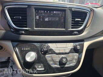 2022 Chrysler Voyager LX 121.6" WB - miniatura 10