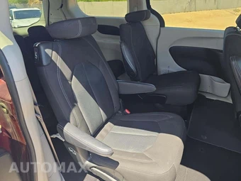 2022 Chrysler Voyager LX 121.6" WB - miniatura 17
