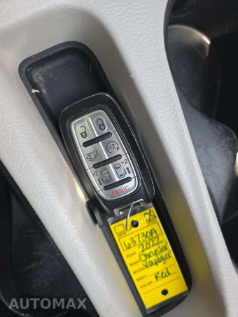 2022 Chrysler Voyager LX 121.6" WB - miniatura 8