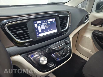 2022 Chrysler Voyager LX 121.6" WB - miniatura 11