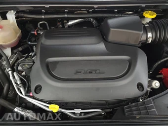 2022 Chrysler Voyager LX 121.6" WB - miniatura 16