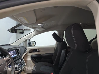 2022 Chrysler Voyager LX 121.6" WB - miniatura 19