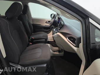 2022 Chrysler Voyager LX 121.6" WB - miniatura 8