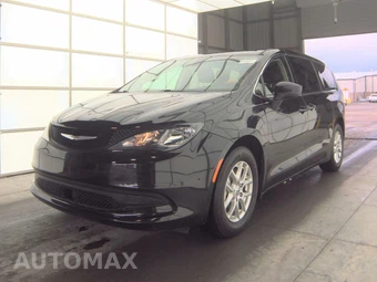 2022 Chrysler Voyager LX 121.6" WB