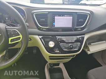 2022 Chrysler Voyager LX 121.6" WB - miniatura 11