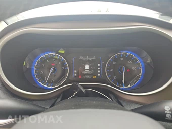 2022 Chrysler Voyager LX 121.6" WB - miniatura 12