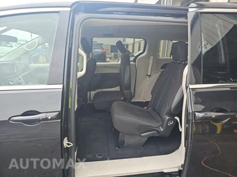 2022 Chrysler Voyager LX 121.6" WB - miniatura 13