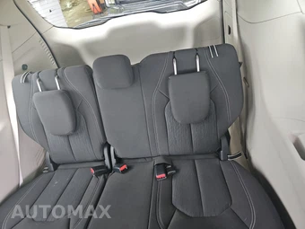 2022 Chrysler Voyager LX 121.6" WB - miniatura 14