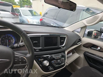 2022 Chrysler Voyager LX 121.6" WB - miniatura 11