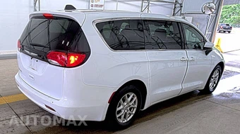 2022 Chrysler Voyager LX 121.6" WB - miniatura 4