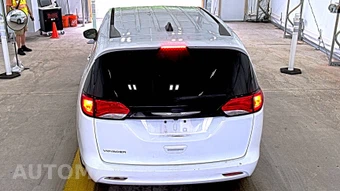 2022 Chrysler Voyager LX 121.6" WB - miniatura 5