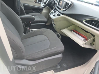 2022 Chrysler Voyager LX 121.6" WB - miniatura 8