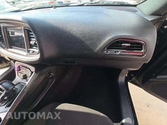 2022 Dodge Challenger GT - miniatura 16