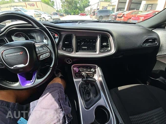 2022 Dodge Challenger GT - miniatura 7
