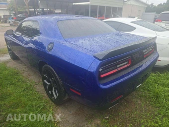 2022 Dodge Challenger GT - miniatura 2