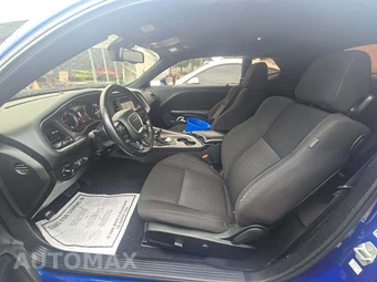 2022 Dodge Challenger GT - miniatura 6