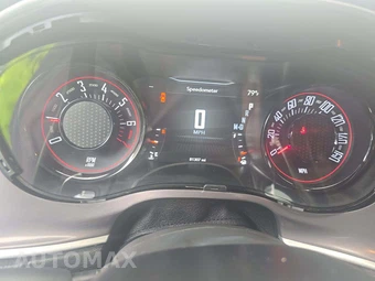 2022 Dodge Challenger GT - miniatura 9