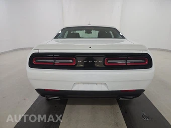 2022 Dodge Challenger GT - miniatura 5