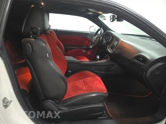 2022 Dodge Challenger GT - miniatura 8