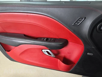 2022 Dodge Challenger GT - miniatura 9