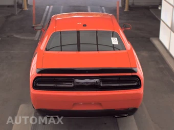 2022 Dodge Challenger GT - miniatura 6