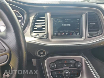 2022 Dodge Challenger GT – miniatura 11