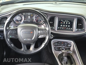 2022 Dodge Challenger GT - miniatura 10