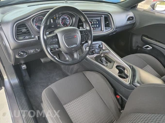 2022 Dodge Challenger GT - miniatura 12