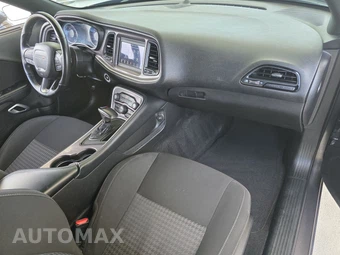 2022 Dodge Challenger GT - miniatura 24
