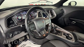 2022 Dodge Challenger GT - miniatura 11