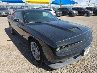 2022 Dodge Challenger GT - miniatura 4